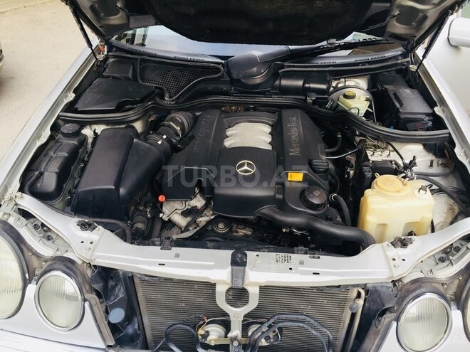 Mercedes E 240 1999, 345,667 km - 2.4 l - Bakı