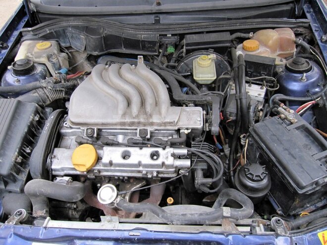 Opel Astra 1996, 215,000 km - 1.6 l - Bakı