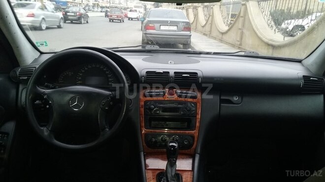 Mercedes C 200 2000, 271,000 km - 0.2 l - Bakı