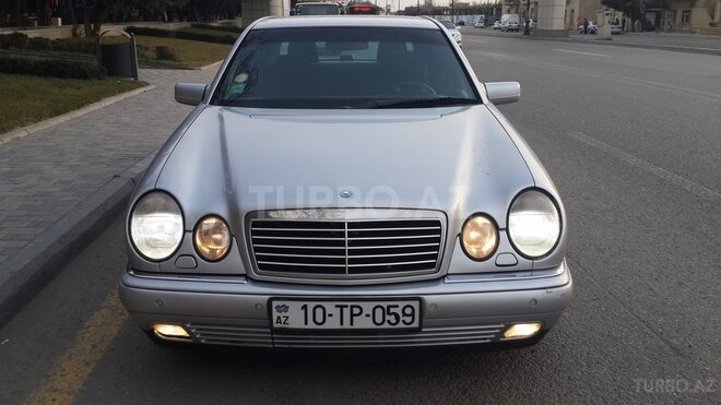 Mercedes E 240 1998, 258,000 km - 2.4 l - Bakı