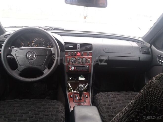 Mercedes C 180 1999, 330,000 km - 1.8 л - Bakı