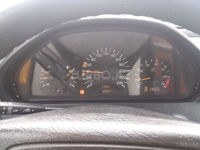 Mercedes C 180 1999, 330,000 km - 1.8 л - Bakı