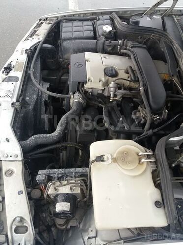 Mercedes C 180 1999, 330,000 km - 1.8 л - Bakı