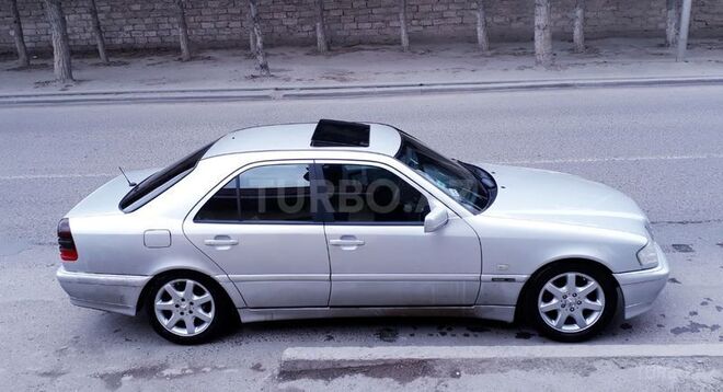 Mercedes C 180 1999, 330,000 km - 1.8 л - Bakı