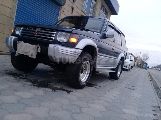 Mitsubishi Pajero 1993, 432,660 km - 2.5 l - Sumqayıt