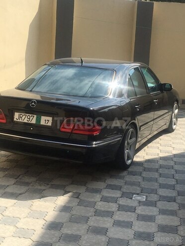 Mercedes E 320 2001, 234,000 km - 3.2 л - Bakı