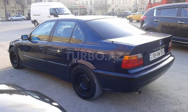 BMW 320 1992, 196,000 km - 2.0 l - Bakı
