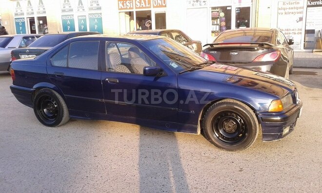 BMW 320 1992, 196,000 km - 2.0 l - Bakı