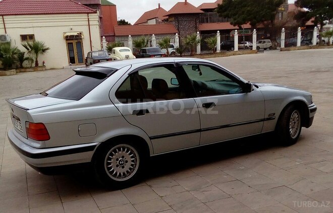 BMW 320 1994, 385,000 km - 2.0 l - Bakı