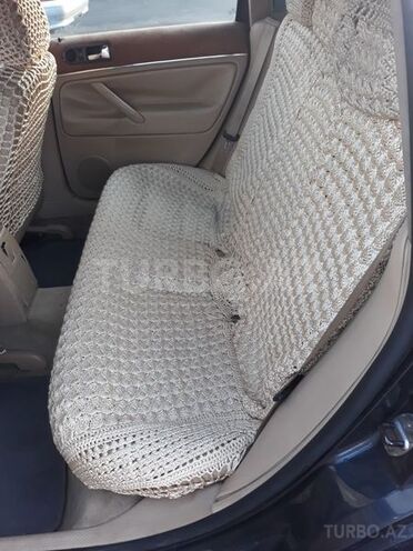 Volkswagen Passat 2004, 261,370 km - 1.8 л - Bakı