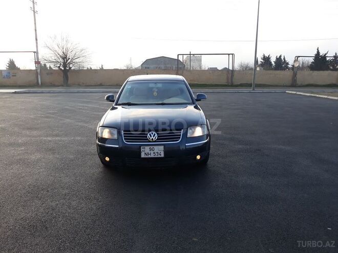 Volkswagen Passat 2004, 261,370 km - 1.8 л - Bakı