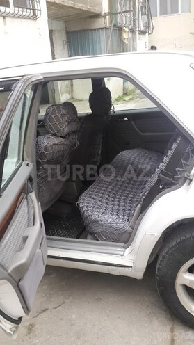 Mercedes E 200 1990, 380,000 km - 0.2 л - Sumqayıt
