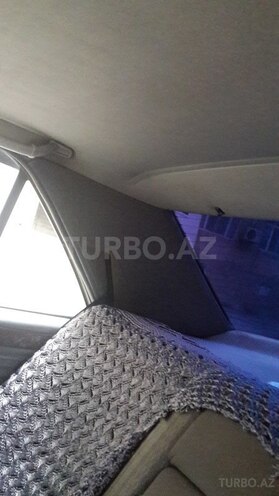 Mercedes E 200 1990, 380,000 km - 0.2 л - Sumqayıt