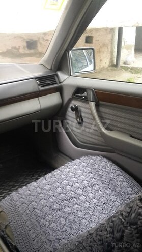 Mercedes E 200 1990, 380,000 km - 0.2 л - Sumqayıt