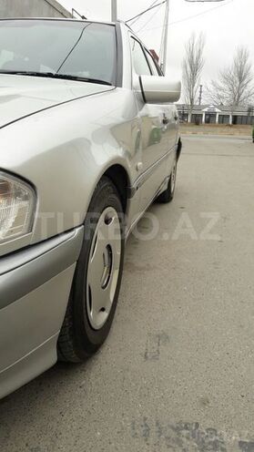 Mercedes C 220 2000, 280,000 km - 2.2 l - Bakı