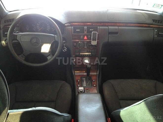 Mercedes E 230 1996, 157,000 km - 2.3 l - Şəmkir