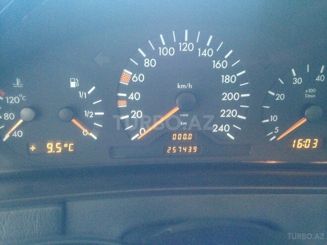 Mercedes E 230 1996, 157,000 km - 2.3 l - Şəmkir