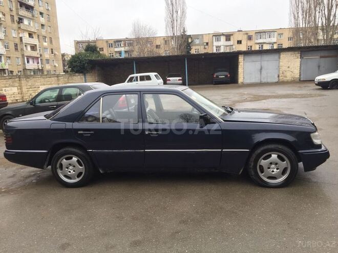 Mercedes E 200 1992, 456,000 km - 2.0 l - Bakı