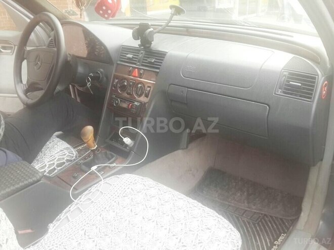 Mercedes C 180 1996, 324,000 km - 1.8 л - Bakı