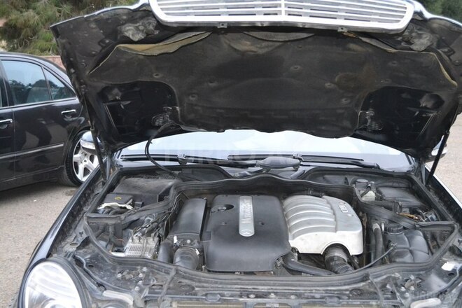 Mercedes E 270 2003, 457,000 km - 2.7 l - Bakı