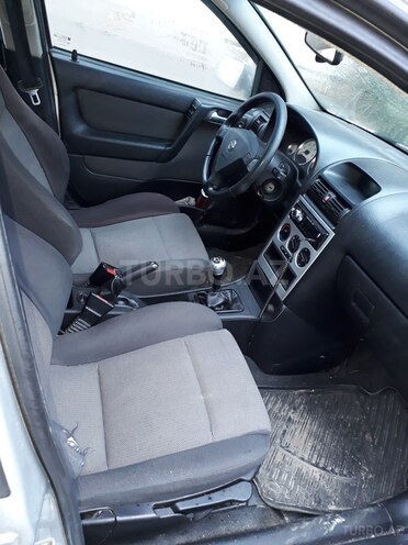 Opel Astra 2002, 235,000 km - 2.0 l - Bakı