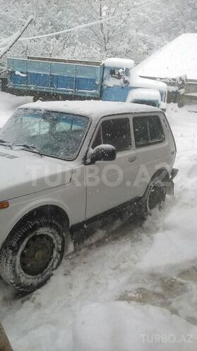 LADA (VAZ) Niva 1998, 296,388 km - 1.7 l - Lerik
