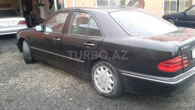 Mercedes E 320 2000, 202,203 km - 3.2 l - Bakı