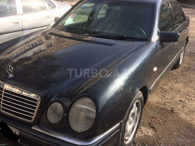 Mercedes E 240 1997, 350,000 km - 2.4 л - Gəncə