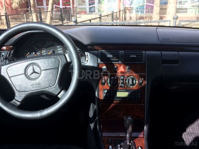 Mercedes E 240 1997, 350,000 km - 2.4 л - Gəncə