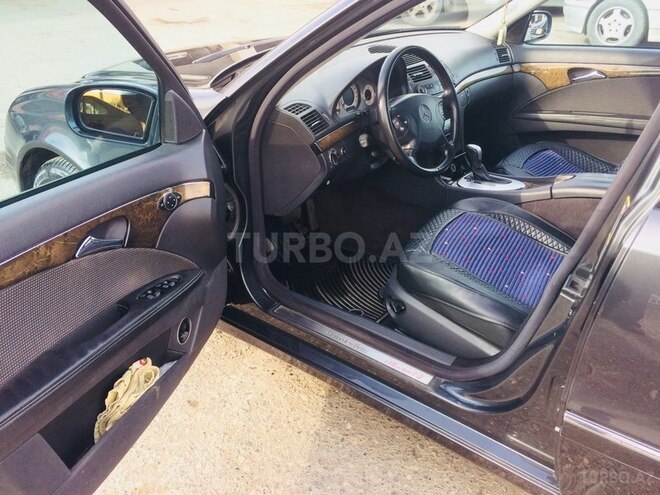 Mercedes E 270 2004, 370,000 km - 2.7 l - Sumqayıt
