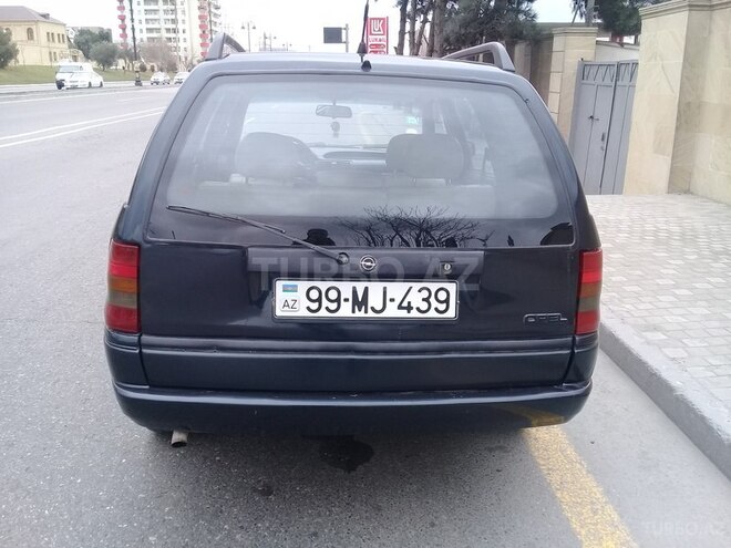 Opel Astra 1993, 369,000 km - 1.6 л - Bakı