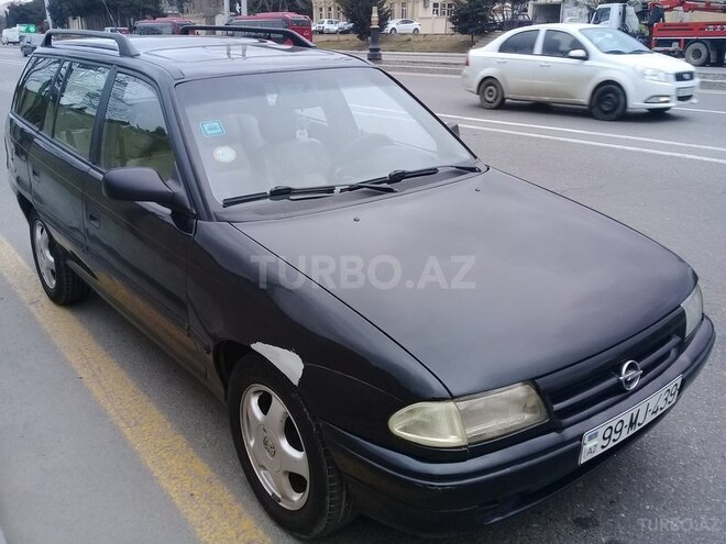 Opel Astra 1993, 369,000 km - 1.6 л - Bakı