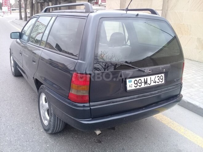 Opel Astra 1993, 369,000 km - 1.6 л - Bakı