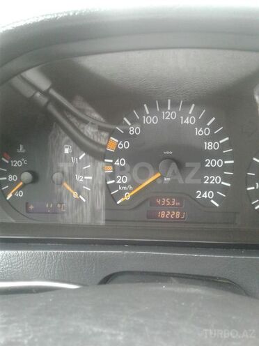 Mercedes C 200 2000, 182,000 km - 2.0 l - Sumqayıt
