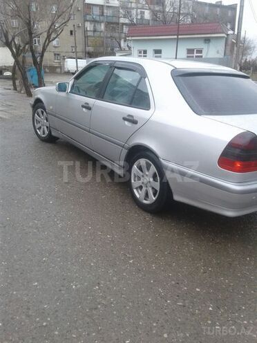 Mercedes C 200 2000, 182,000 km - 2.0 l - Sumqayıt