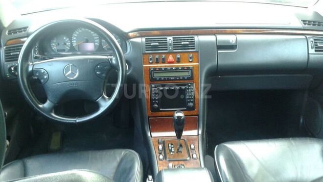 Mercedes E 320 2002, 150,000 km - 3.2 l - Bakı