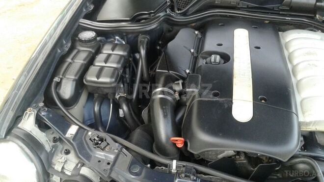 Mercedes E 320 2002, 150,000 km - 3.2 l - Bakı