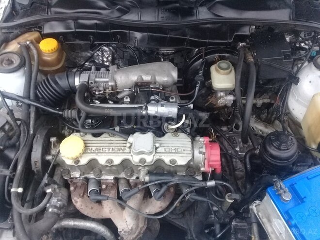 Opel Vectra 1990, 450,000 km - 2.0 l - Bakı
