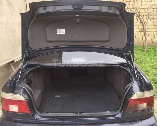 BMW 528 2000, 310,000 km - 2.8 l - Bakı
