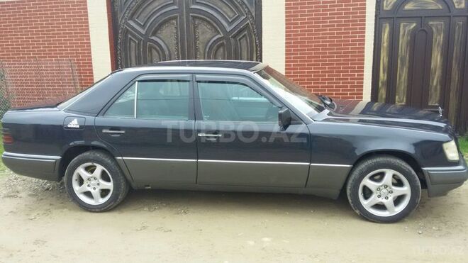 Mercedes E 200 1994, 239,950 km - 0.2 l - Bakı