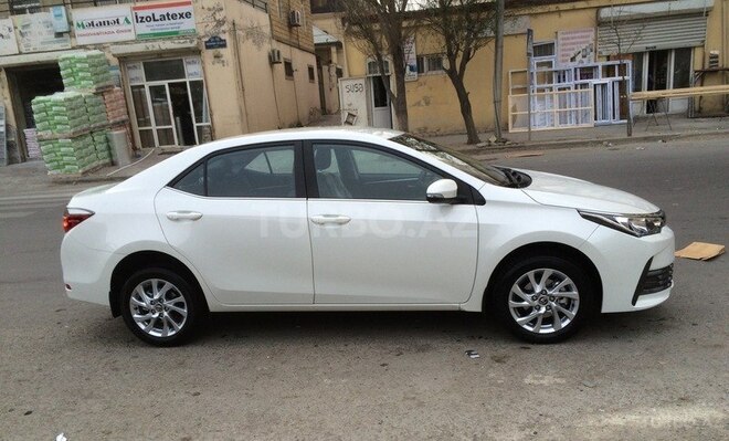 Toyota Corolla 2017, 700 km - 1.6 l - Bakı