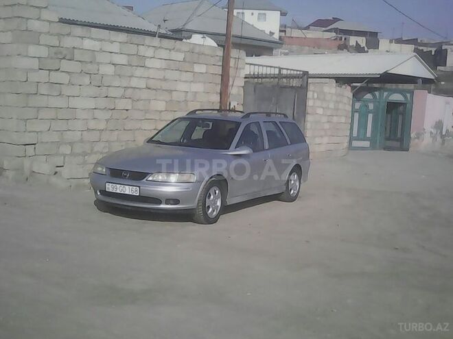 Opel Vectra 1999, 210,000 km - 1.6 l - Bakı