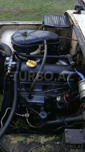 UAZ 469 1987, 190,000 km - 2.4 l - Lerik