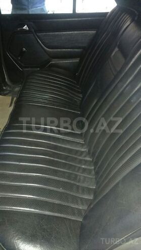 Mercedes C 230 1988, 57,000 km - 2.8 л - Quba