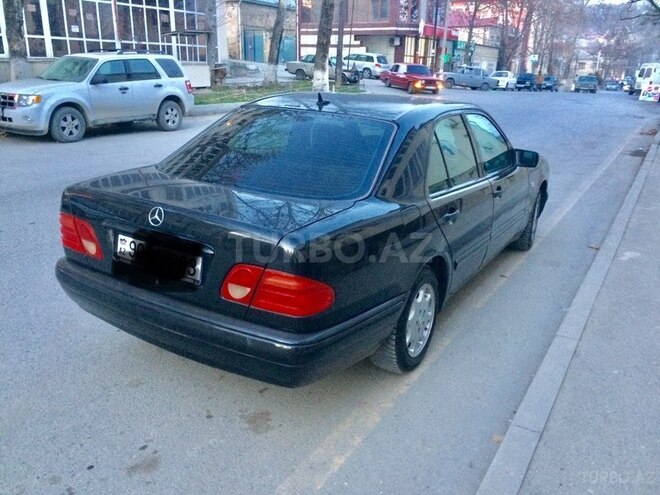 Mercedes E 230 1997, 32,000 km - 2.3 l - Şamaxı