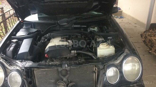Mercedes E 230 1997, 32,000 km - 2.3 l - Şamaxı