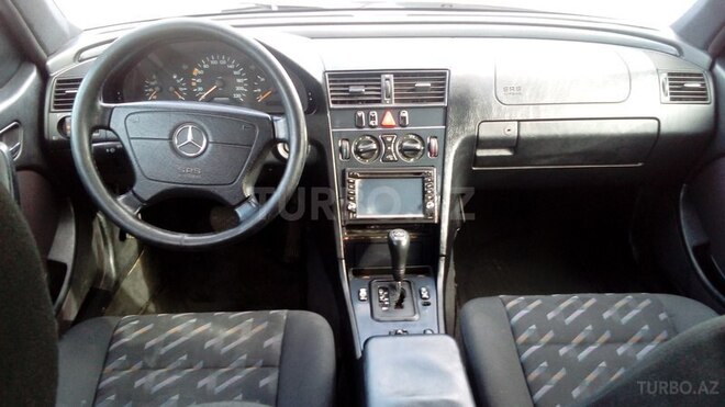 Mercedes C 220 2000, 217,000 km - 2.2 l - Bakı