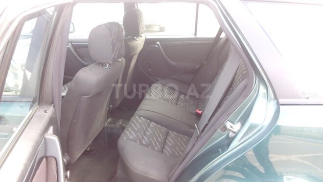 Mercedes C 220 2000, 217,000 km - 2.2 l - Bakı