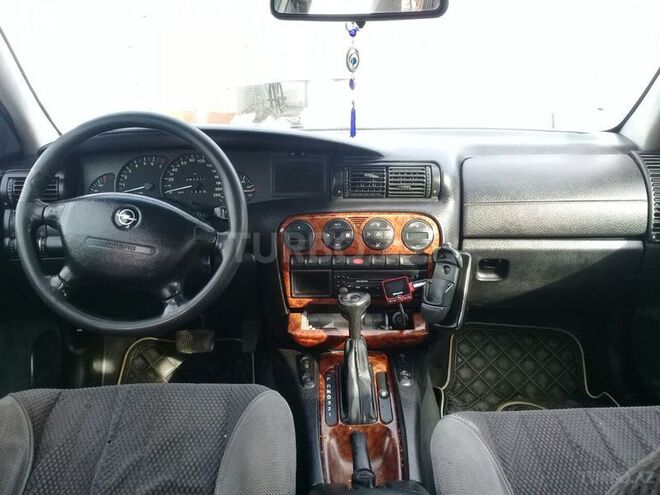 Opel Omega 1996, 376,000 km - 2.0 л - Şirvan