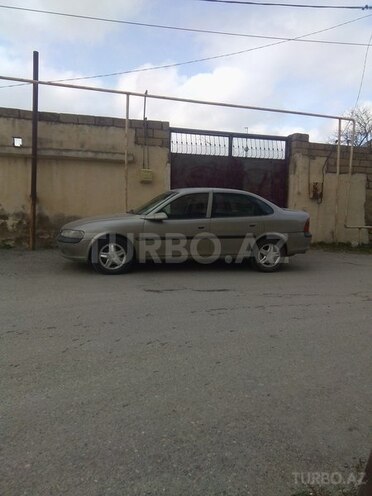 Opel Vectra 1996, 262,500 km - 1.8 л - Bakı